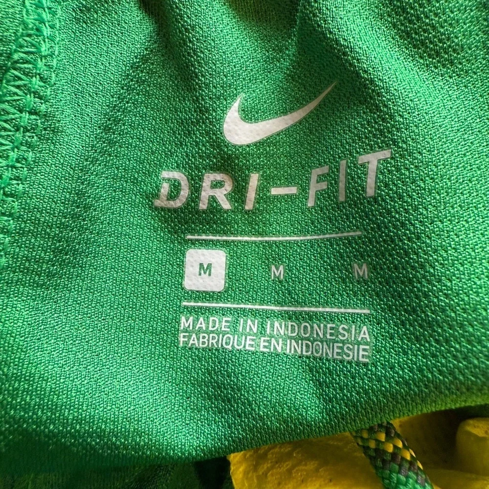 NIKE Dri-fit Oregon Ducks Men’s Sz M Green Athletic Basketball Shorts Yellow O